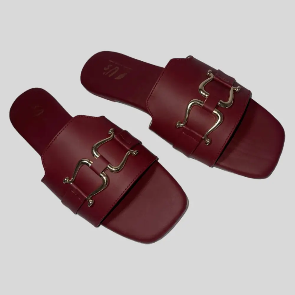 Maroon-Flats-UNW9906.webp Maroon Flats - Image 1